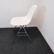 Vitra DSS - Designstoel - Wit - Kunststof - R&M Kantoor- en Designmeubilair