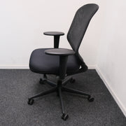 Vitra Medapal - Bureaustoel - Zwarte Netweave rug -  Zwart gestoffeerde zitting - Met Lendensteun