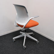 Steelcase Cobi Chair - Vergaderstoel - Oranje