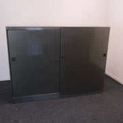 Akoestische Schuifdeurkast - Blank gelakt staal - 160x46x120cm (BxDxH) Geen sleutel