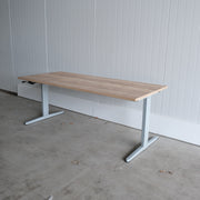 Slinger zit-zit bureau - 160x80cm - H63-88cm - Grijs onderstel - Nieuw natuur eiken blad - BR68