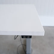 Elektrisch zit-sta bureau - 180x80cm - H64-125cm - Grijs onderstel - Wit blad - BR78