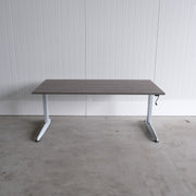 Zettoe Slinger zit-zit bureau - 160x80cm - H62-82cm - Grijs onderstel - Nieuw Donker Eiken blad - BR85