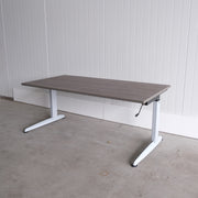 Zettoe Slinger zit-zit bureau - 160x80cm - H62-82cm - Grijs onderstel - Nieuw Donker Eiken blad - BR85