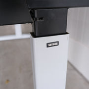 Zettoe Slinger zit-zit bureau - 160x80cm - H62-82cm - Grijs onderstel - Nieuw Donker Eiken blad - BR85