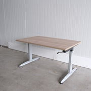 Zettoe Slinger zit-zit bureau - 120x80cm - H62-82cm - Grijs onderstel - Nieuw Midden Eiken blad - BR83