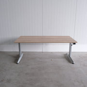 Zettoe Slinger zit-zit bureau - 160x80cm - H62-82cm - Grijs onderstel - Nieuw Midden Eiken blad - BR82