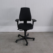 Kinnarps 6000 Free Float bureaustoel - Zwart gestoffeerd