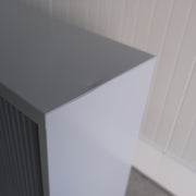 Roldeurkast - Grijs - 120x45x105cm (BxDxH) - Sleutels aanwezig - RD134