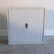 Roldeurkast - Creme - 120x42x123cm (BxDxH) - Geen sleutel aanwezig - RD140