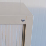 Roldeurkast - Creme - 120x42x123cm (BxDxH) - Geen sleutel aanwezig - RD140