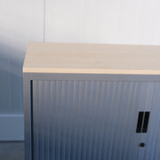 Roldeurkast -Grijs - 120x47x107cm (BxDxH) - Geen sleutel aanwezig - RD141