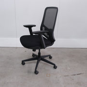 Bureaustoel - Zwart - Netweave rug - Zwart onderstel restpartij NIEUW