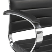 RM-Line Designstoel 602 - Zwart Kunstleder bekleding - Chroom sledeframe
