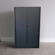 Roldeurkast - Zwart - 120x43x198cm (BxDxH) - Restpartij (NIEUW) - Met sleutel - RD157