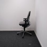 Ahrend 230 - Bureaustoel - Hoge rug - Grijs leer - Chroom onderstel - R&M Kantoor- en Designmeubilair