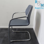 Brunner Ray vergaderstoel - Slede onderstel- Stapelbare stoel - Grijs - R&M Kantoor- en Designmeubilair
