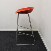 Hay About a Stool - Design Kruk - Rood - R&M Kantoor- en Designmeubilair