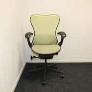 Herman Miller Mirra type 1 - Bureaustoel - Groen - Netweave - R&M Kantoor- en Designmeubilair