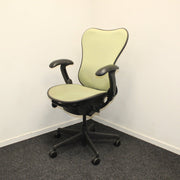 Herman Miller Mirra type 1 - Bureaustoel - Groen - Netweave - R&M Kantoor- en Designmeubilair