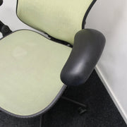 Herman Miller Mirra type 1 - Bureaustoel - Groen - Netweave - R&M Kantoor- en Designmeubilair