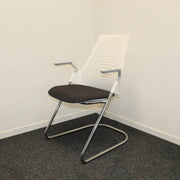 Herman Miller Sayl - Vergaderstoel - R&M Kantoor- en Designmeubilair