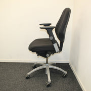 RH Logic 300 Bureaustoel - Ergonomisch - Zwart