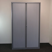 Roldeurkast/ Garderobekast - Aluminium - 120x43x198cm (BXDXH) - geen sleutel - RD35 - R&M Kantoor - en Designmeubilair