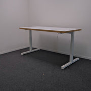 Slinger zit-zit bureau - 160 x 80cm - Wit onderstel - R&M Kantoor- en Designmeubilair