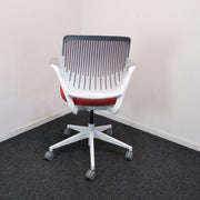 Steelcase Cobi Chair - Vergaderstoel - Rood/Wit - ZGAN - R&M Kantoor- en Designmeubilair