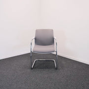 Vitra Unix Chair Design - Vergaderstoel - Wit/Donkergrijs - Kunststof - R&M Kantoor- en Designmeubilair